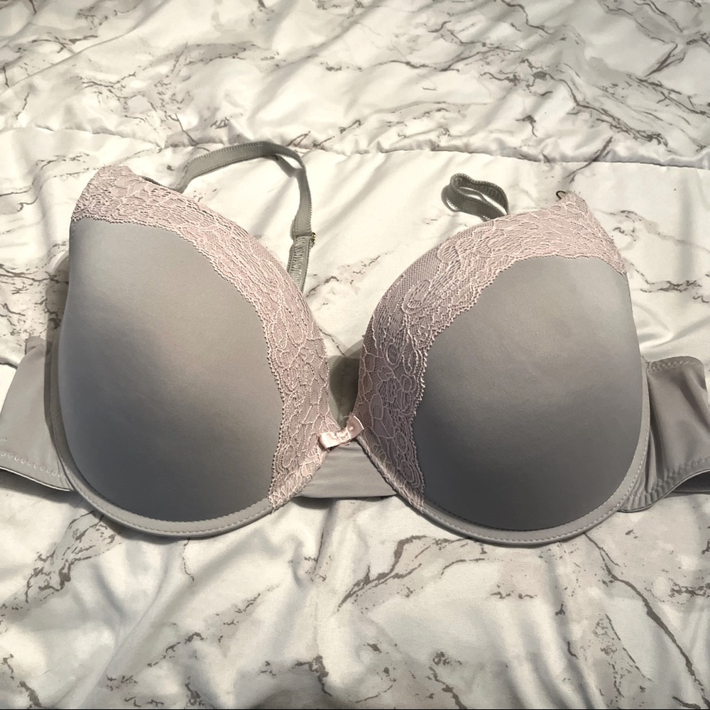 Carisma grey/pink‎ bra size 42D